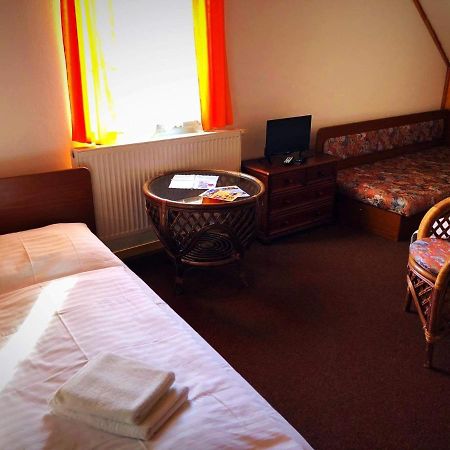 Hostinec Selsky Dvur Zbiroh Dış mekan fotoğraf